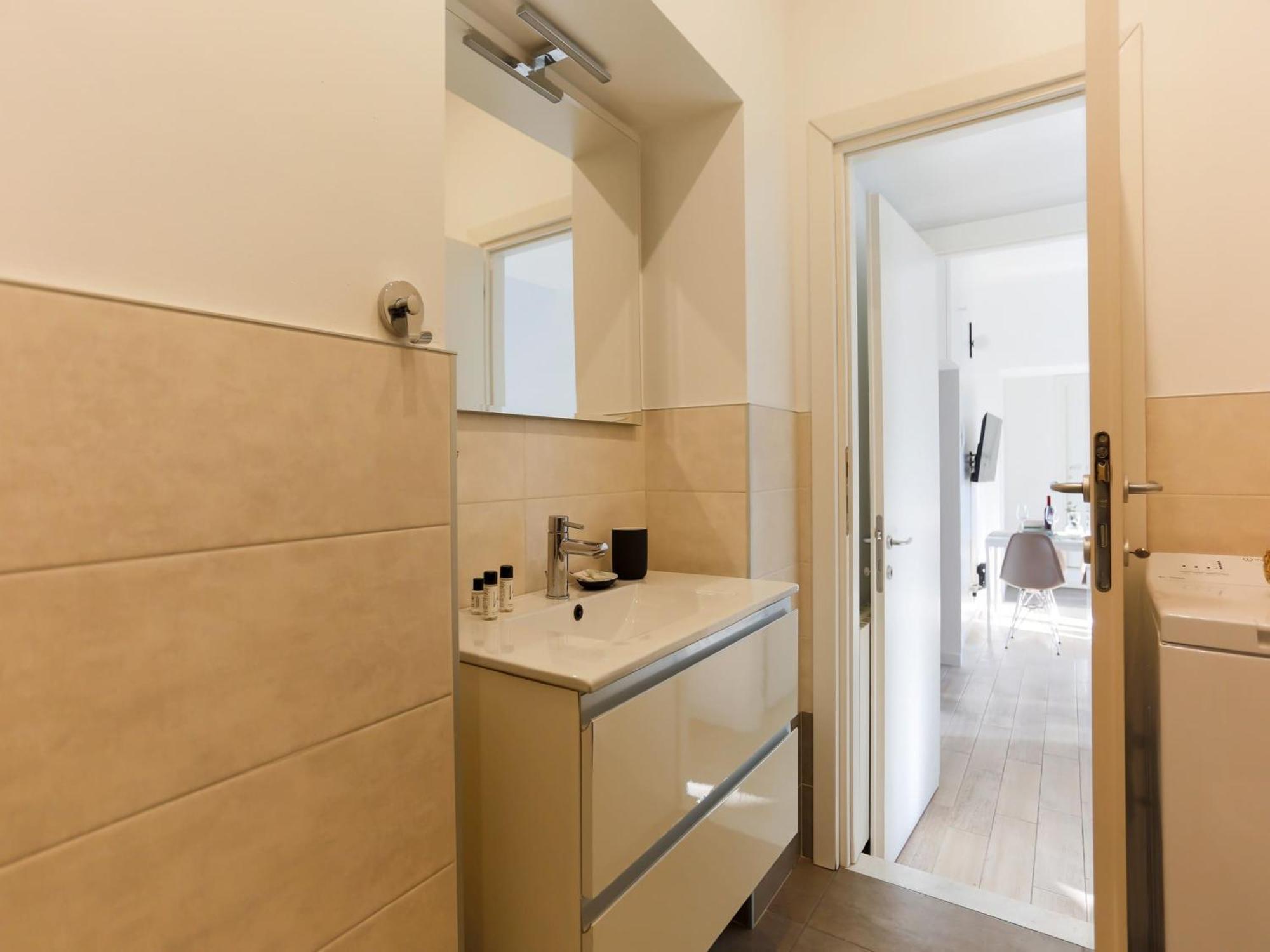 The Best Rent - Spacious Two Bedrooms Apartment Near Porta Romana Милан Экстерьер фото